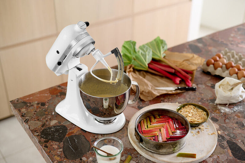 KitchenAid 4,8 L 5KSM175 Artisan Küchenmaschine Allrounderset mit Gemüseschneider+Fleischwolf+Spritzge
